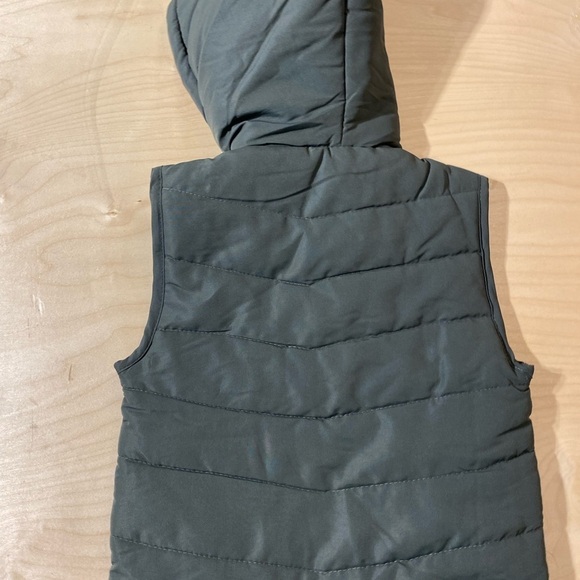 U.S. Polo Assn. Hooded Sleeveless Vest M(5/6) (HR) - Picture 10 of 10
